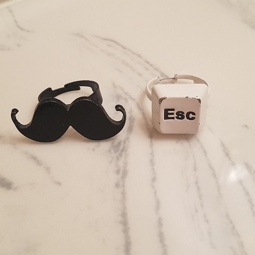 Black mustache Ring & white escape key ring